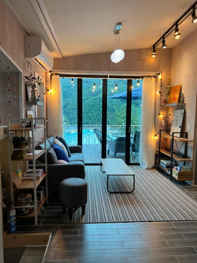 Us On Earth Guesthouse Provinz Danyang-gun Exterior foto